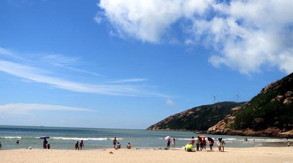 飛沙灘景區(qū)空氣能熱水工程